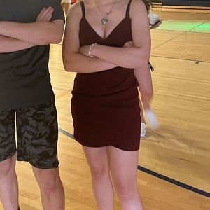 burgundy short formal hoco dress size small